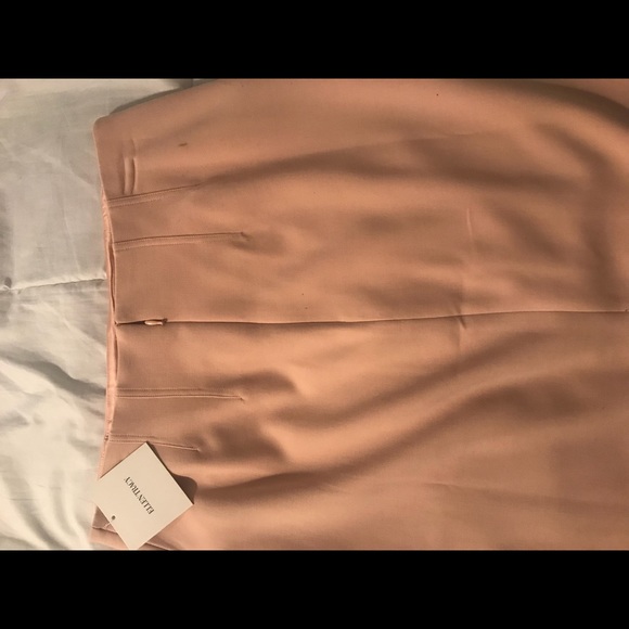 Ellen Tracy champagne color pencil skirt w/ split - Picture 6 of 7